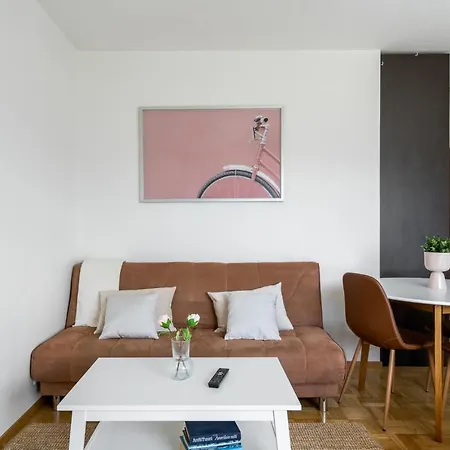 Sea View Studio, Tram Nearby, Netflix, Kamppi Apartment Helsinki