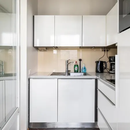 Sea View Studio, Tram Nearby, Netflix, Kamppi * Helsinki